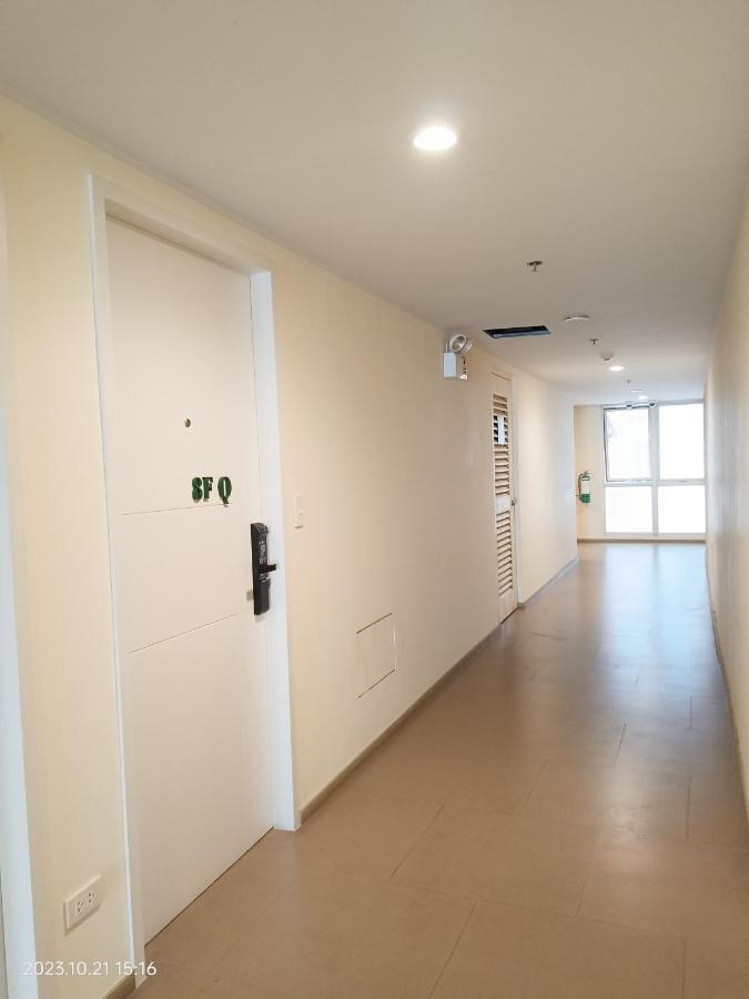 Budget Accommodation Holland Park Condominium Southwoods Binan Laguna Jalang 외부 사진