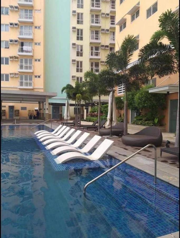 Budget Accommodation Holland Park Condominium Southwoods Binan Laguna Jalang 외부 사진
